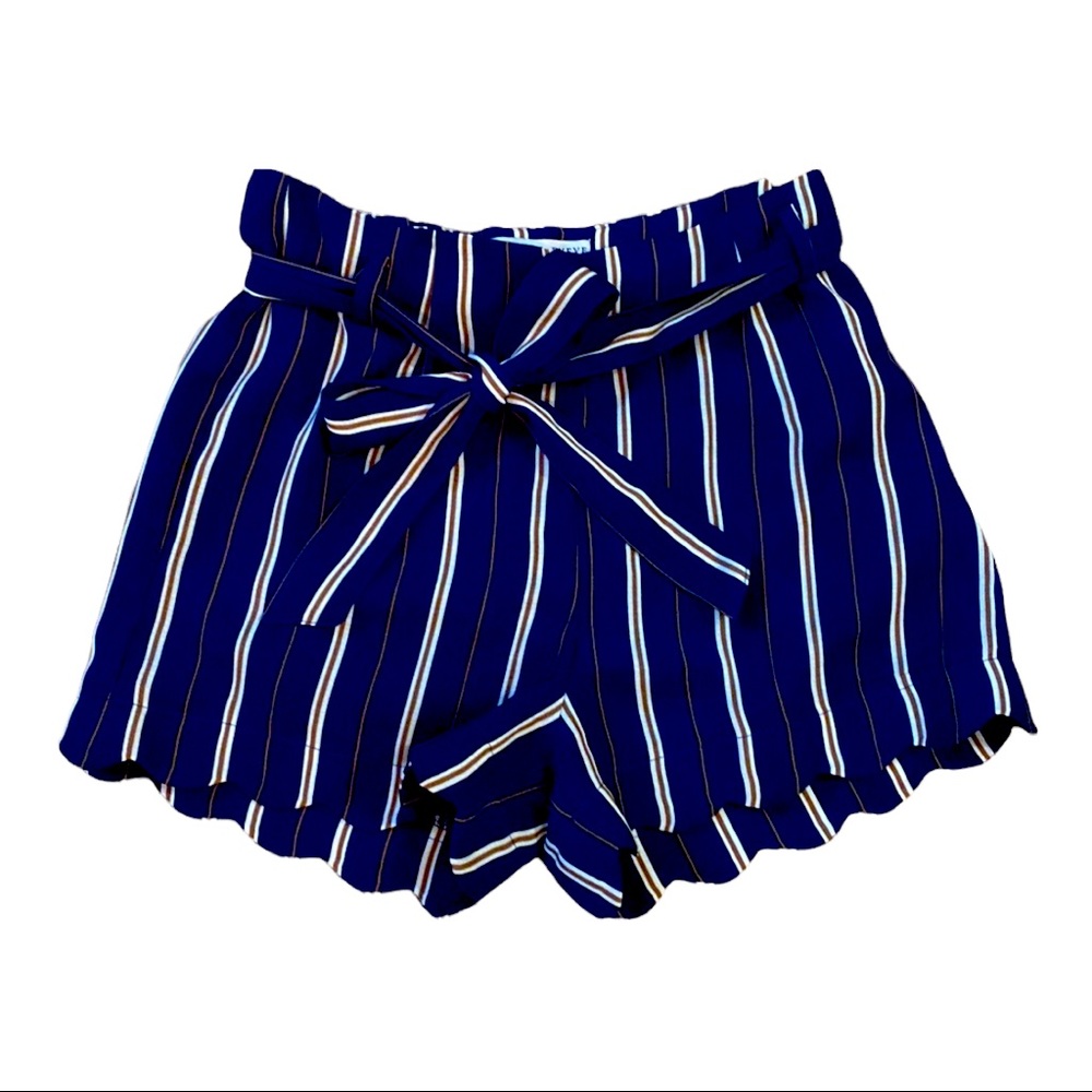 NWT HYFVE Navy Blue Striped Scallop Shorts - Medium